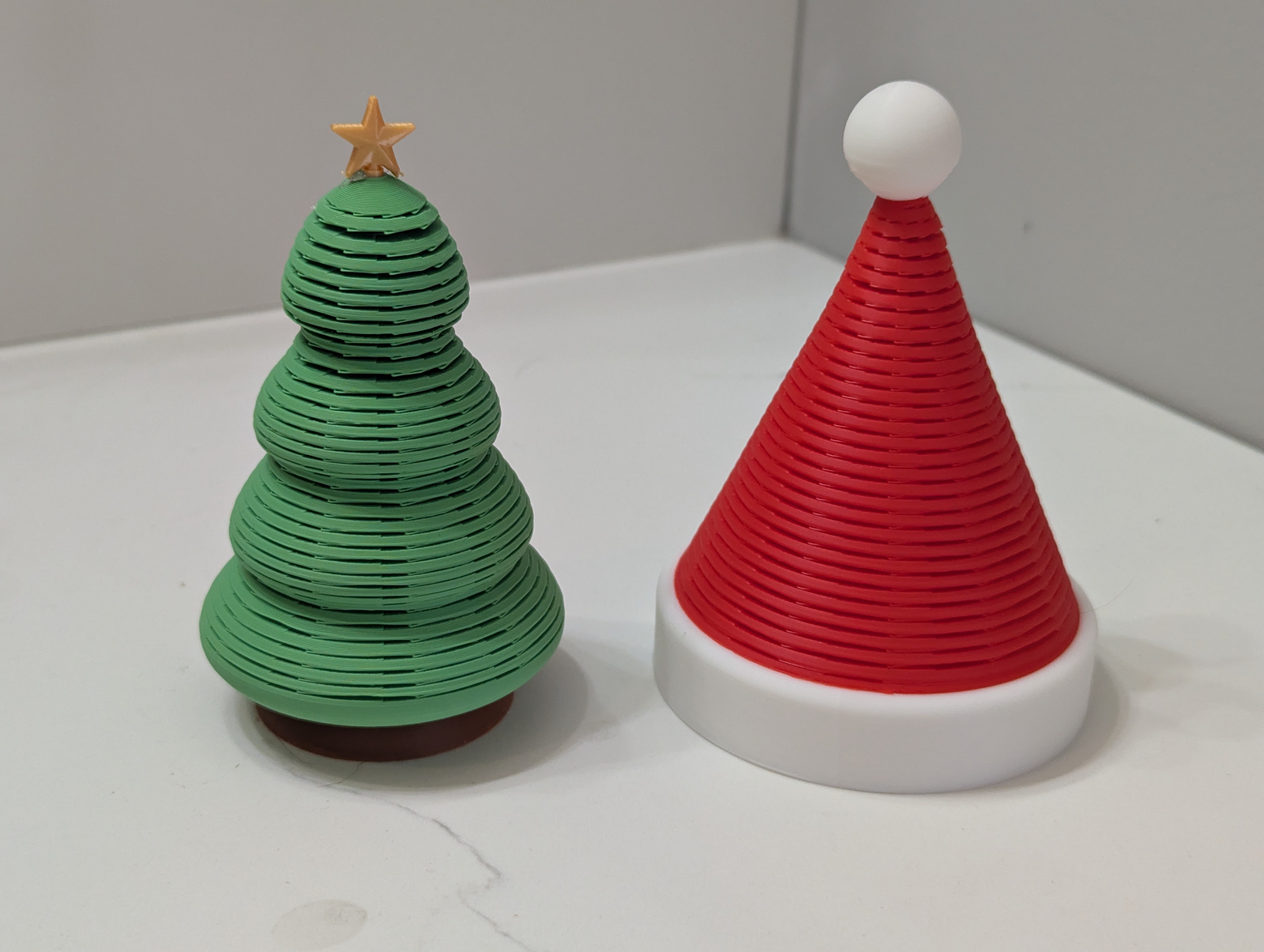 Christmas Tree and Santa Hat Spiral Set