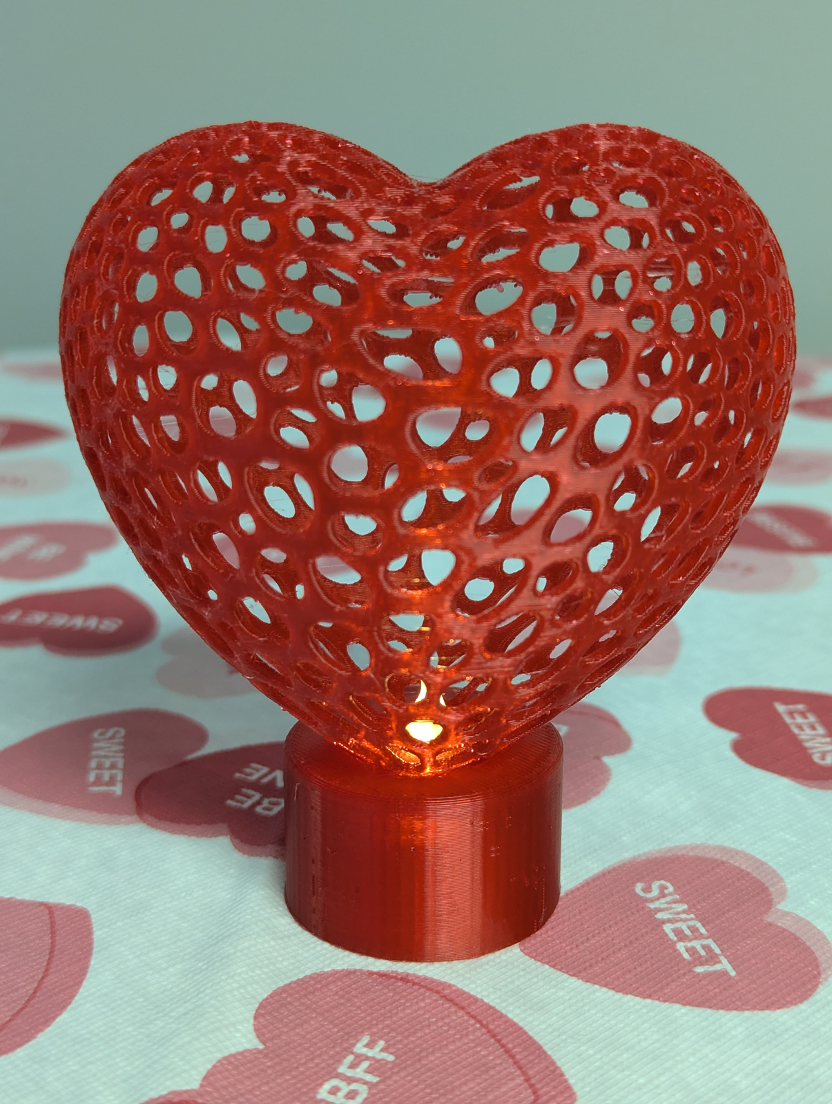 Voronoi Heart Tea Light