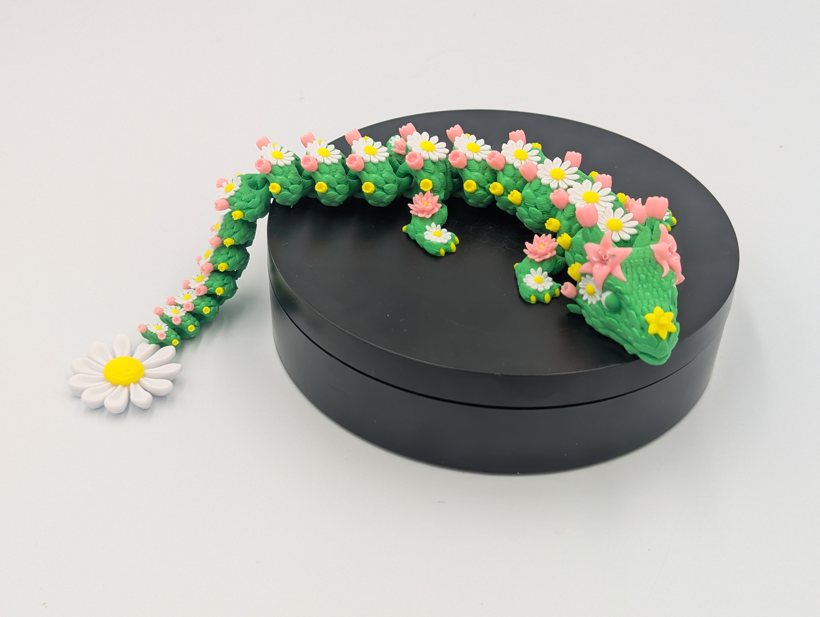 Daisy Flower Articulated Dragon